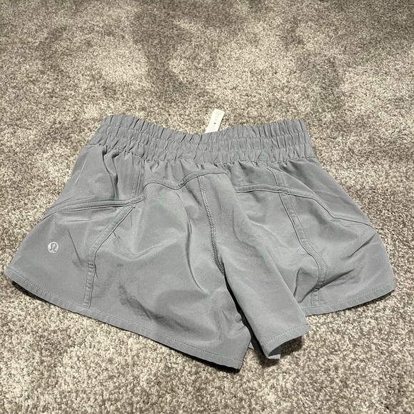 Lululemon Tracker Short - Rhino Grey *Rare* - Picture 3 of 4